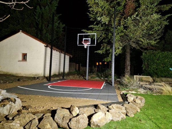 Terrain de basket pour jardin. Terrain de basket pour gîte. Terrain de basket pour particulierr